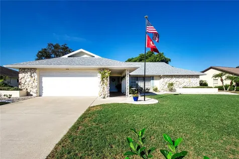 2016 E View Drive Sun City Center FL 33573