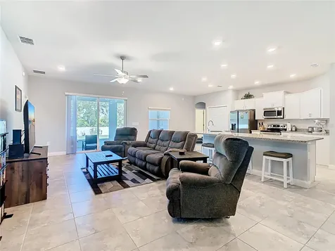 319 Travelers Creek Drive Auburndale FL 33823