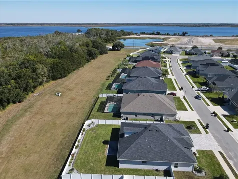 319 Travelers Creek Drive Auburndale FL 33823