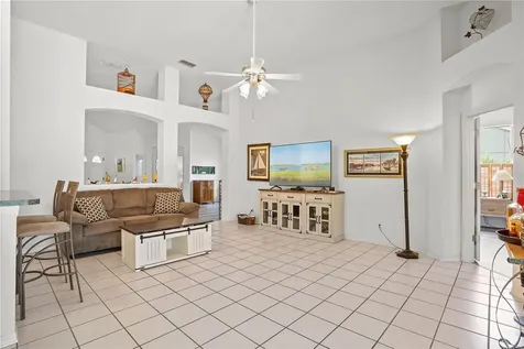 468 Alinole Loop Lake Mary FL 32746