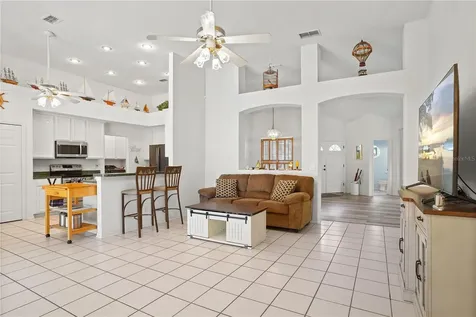 468 Alinole Loop Lake Mary FL 32746