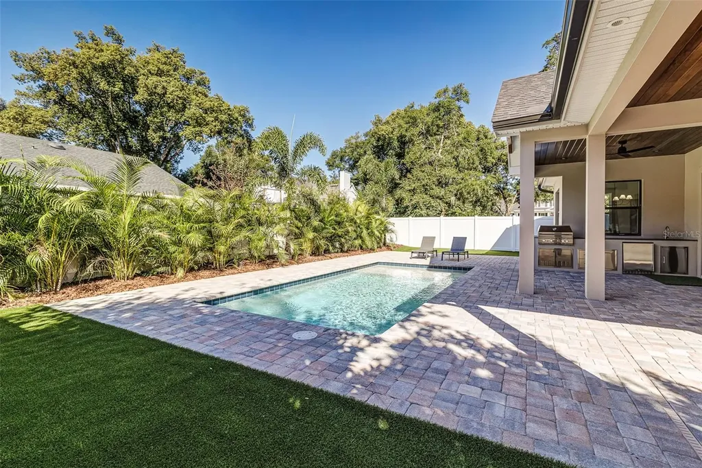 2611 Berkeley Avenue Lakeland FL 33803