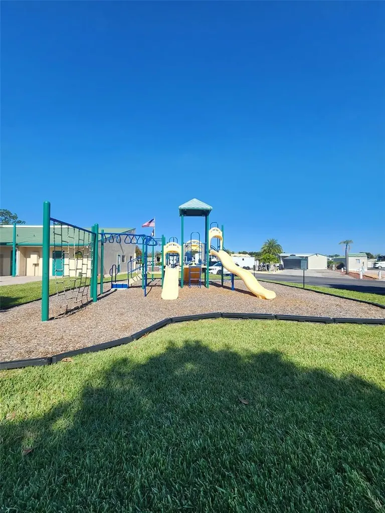 2418 Limewood Avenue Clermont FL 34714