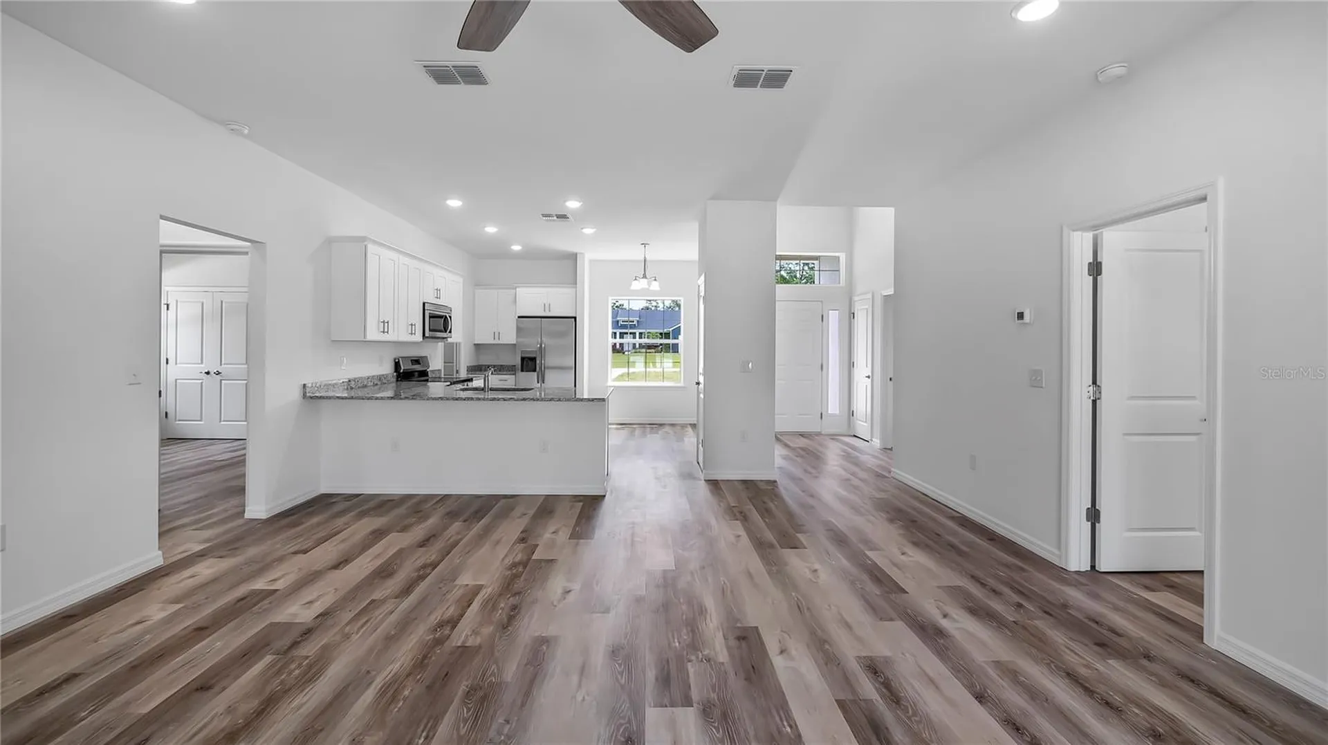 40407 W 8th Avenue Umatilla FL 32784