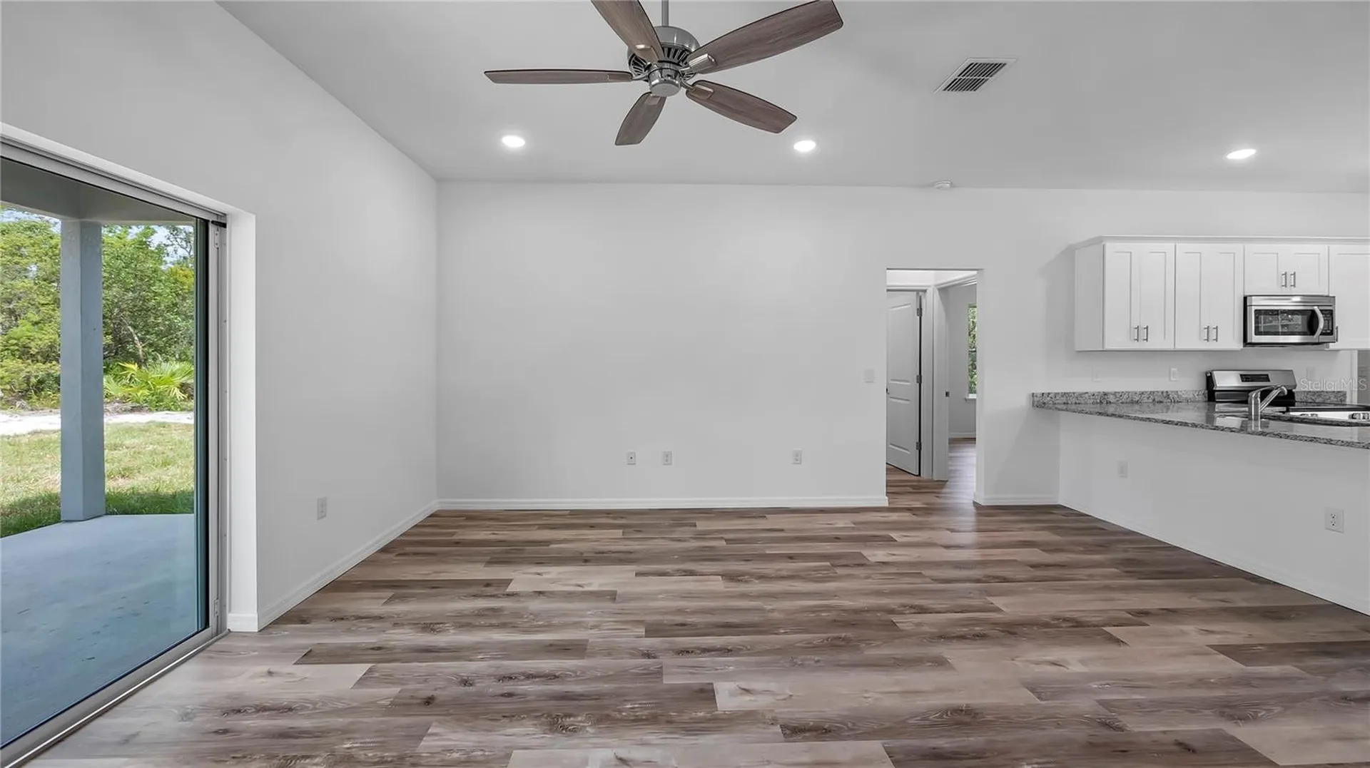40407 W 8th Avenue Umatilla FL 32784