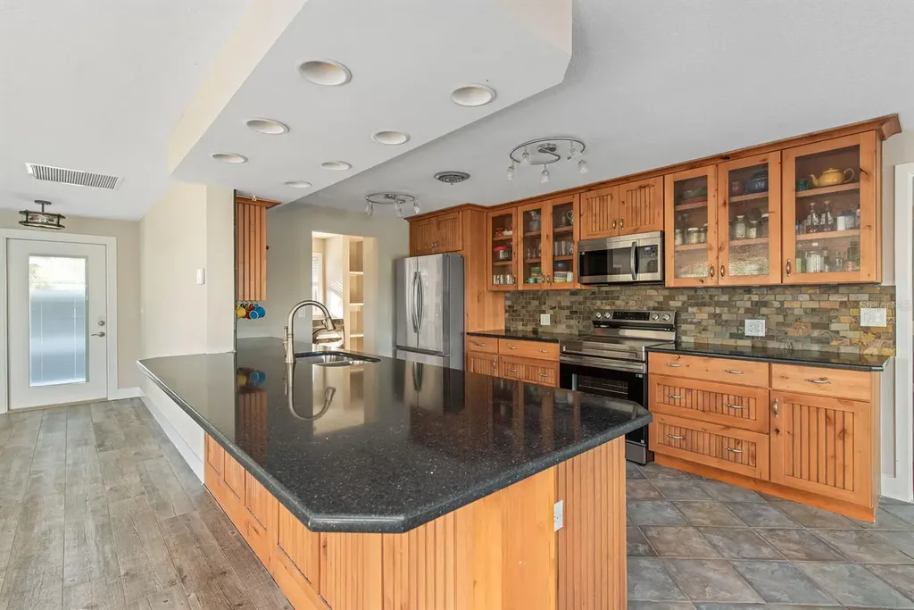 300 E Bay Heights Avenue Englewood FL 34223