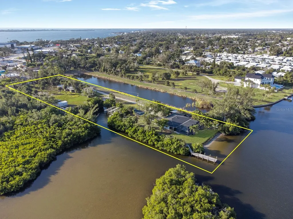 300 E Bay Heights Avenue Englewood FL 34223