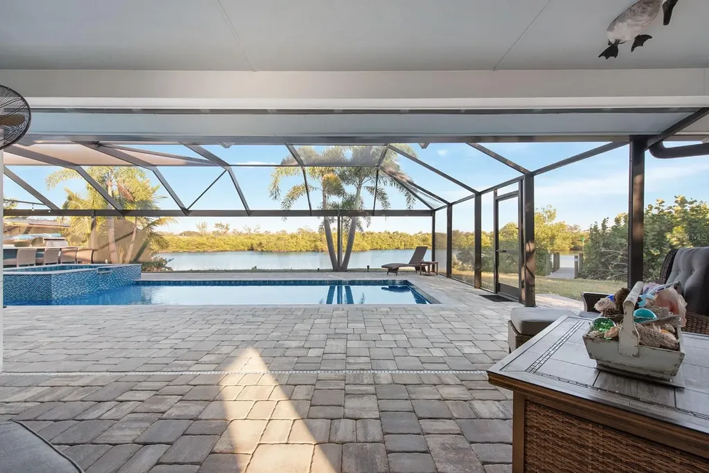 300 E Bay Heights Avenue Englewood FL 34223