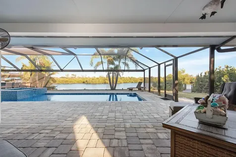 300 E Bay Heights Avenue Englewood FL 34223