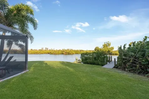 300 E Bay Heights Avenue Englewood FL 34223