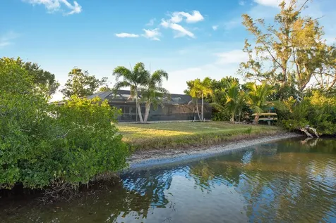 300 E Bay Heights Avenue Englewood FL 34223