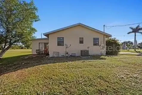 2835 Wisteria Place Punta Gorda FL 33950