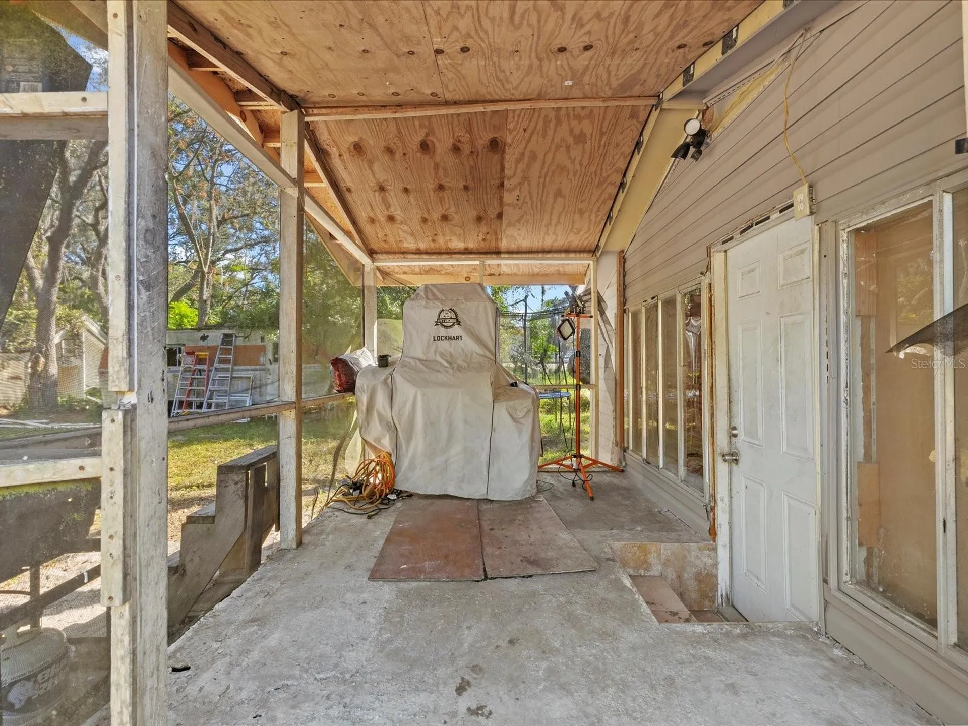 12218 Elkton Avenue Hudson FL 34667