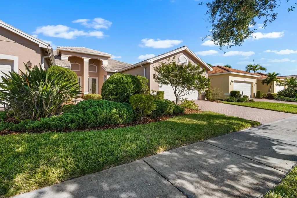 16252 Amethyst Key Drive Wimauma FL 33598