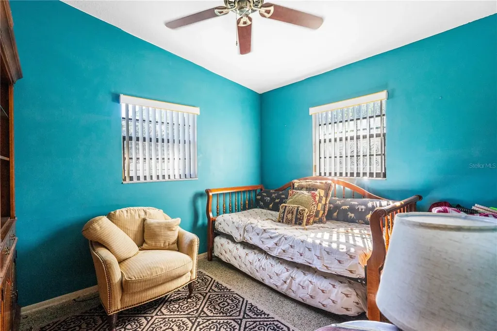 528 Doctors Drive Oviedo FL 32765