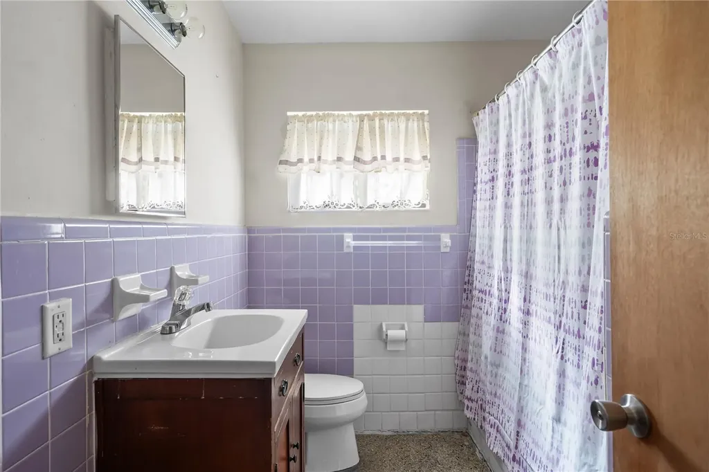 528 Doctors Drive Oviedo FL 32765