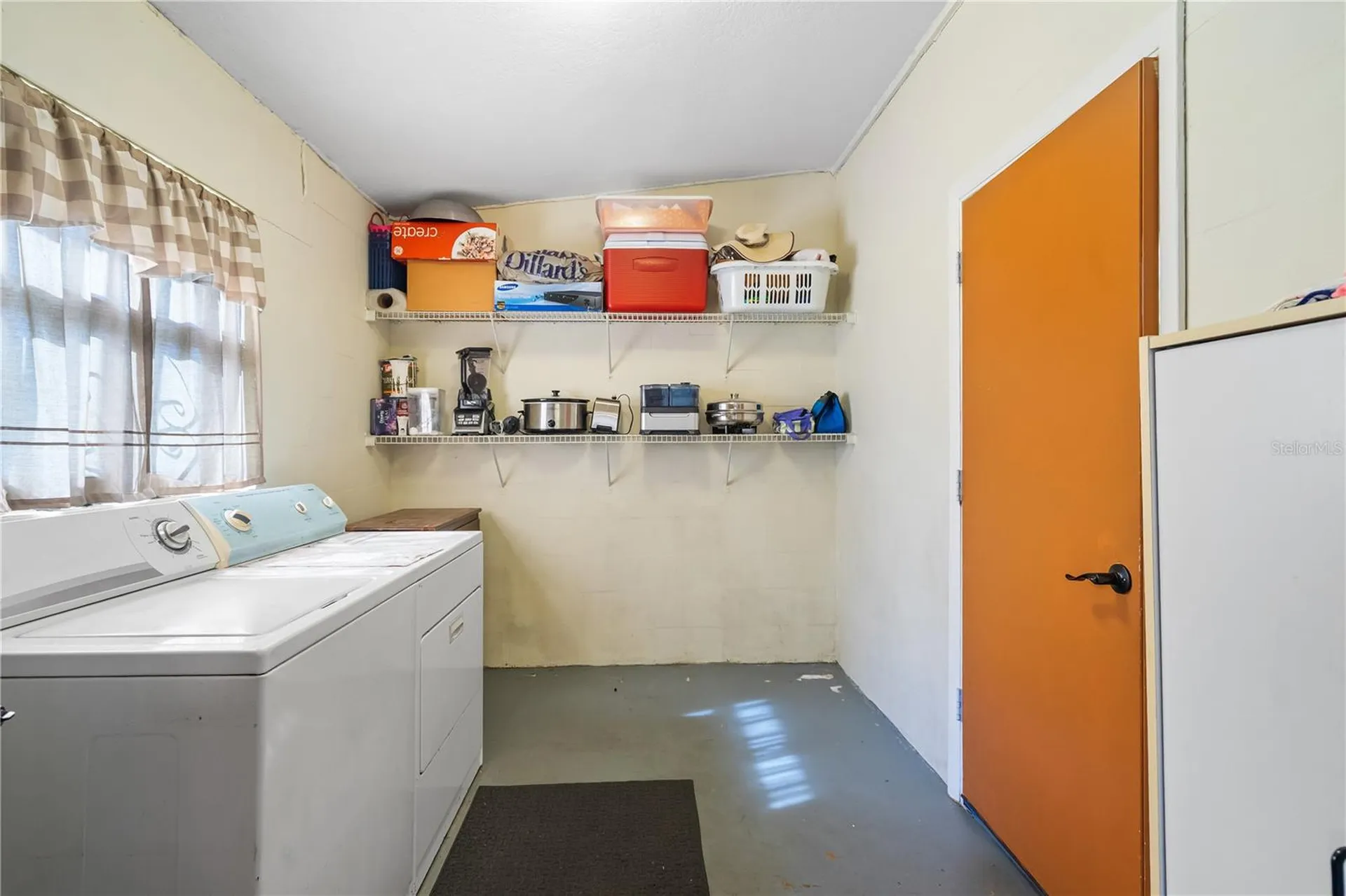 528 Doctors Drive Oviedo FL 32765