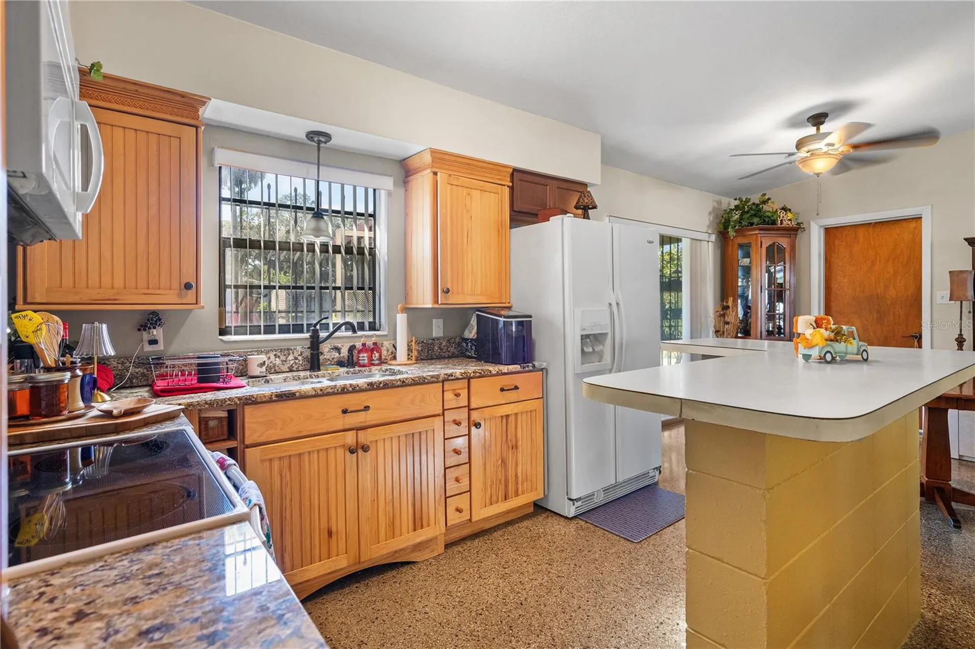 528 Doctors Drive Oviedo FL 32765
