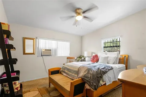 528 Doctors Drive Oviedo FL 32765