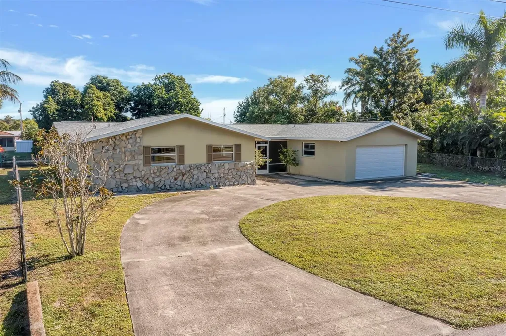 1366 Sunrise Drive North Fort Myers FL 33917