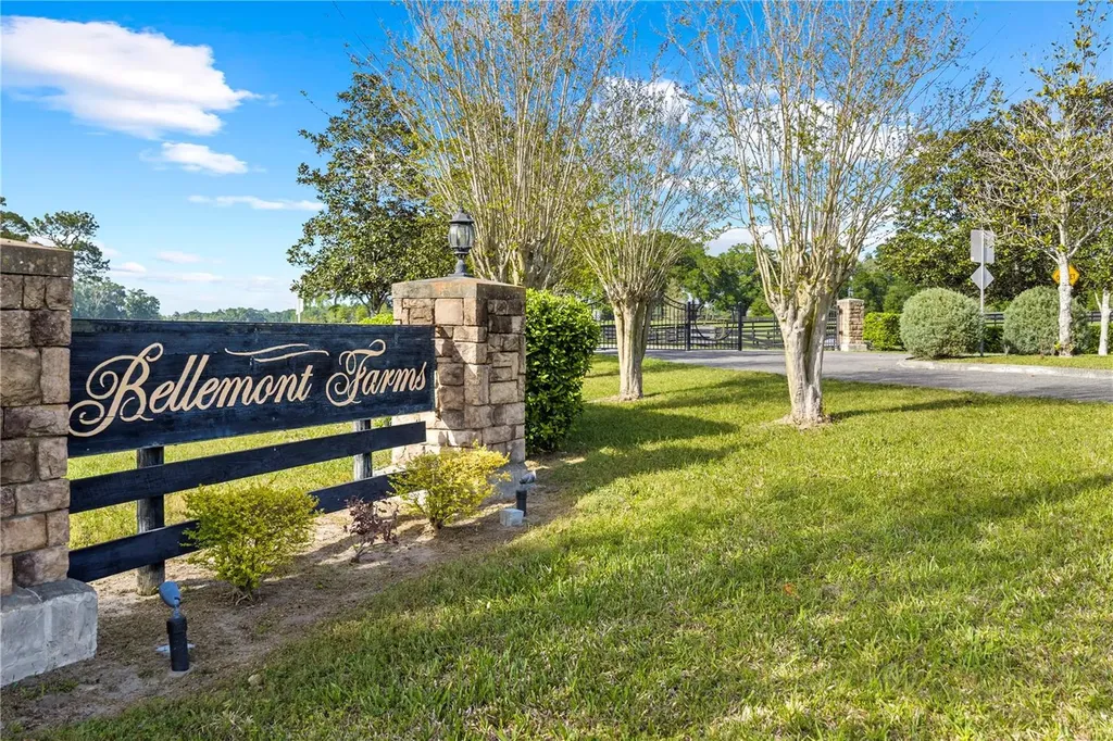 1345 NE 155 Place Citra FL 32113