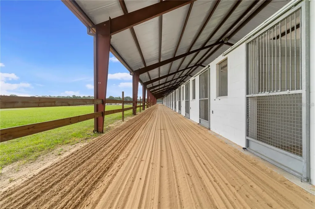 1345 NE 155 Place Citra FL 32113