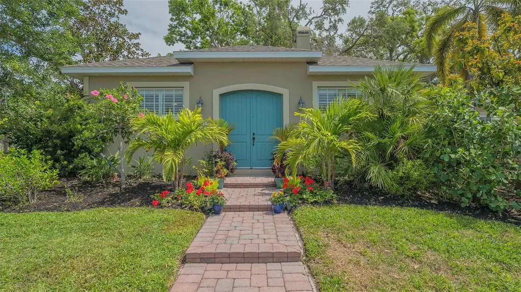 640 N Osprey Avenue Sarasota FL 34236
