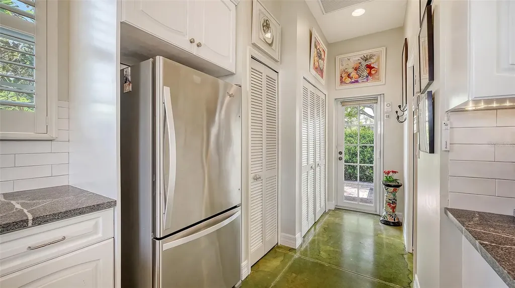 640 N Osprey Avenue Sarasota FL 34236