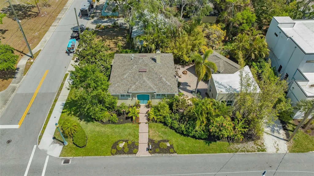 640 N Osprey Avenue Sarasota FL 34236