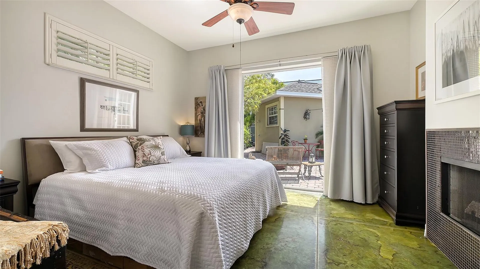 640 N Osprey Avenue Sarasota FL 34236