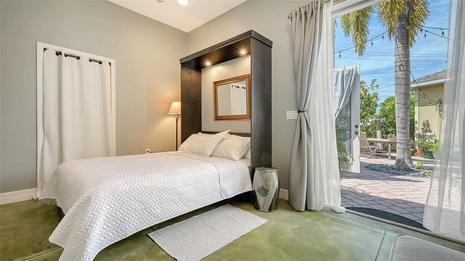640 N Osprey Avenue Sarasota FL 34236