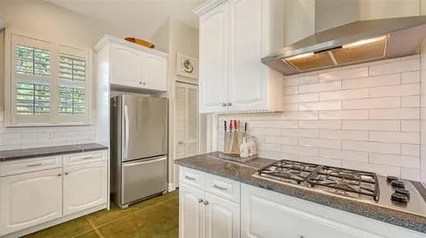 640 N Osprey Avenue Sarasota FL 34236