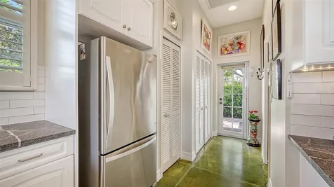 640 N Osprey Avenue Sarasota FL 34236