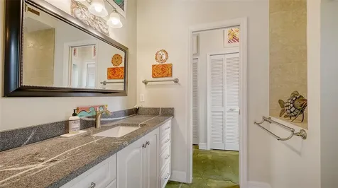 640 N Osprey Avenue Sarasota FL 34236
