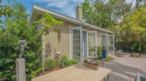 640 N Osprey Avenue Sarasota FL 34236
