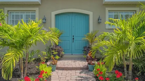 640 N Osprey Avenue Sarasota FL 34236