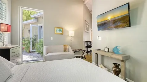 640 N Osprey Avenue Sarasota FL 34236