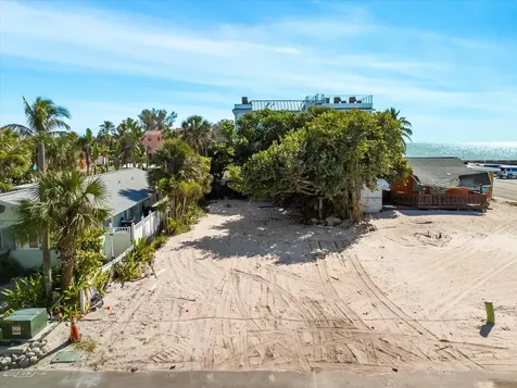 103 12th Street S Bradenton Beach FL 34217