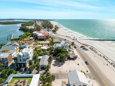 103 12th Street S Bradenton Beach FL 34217