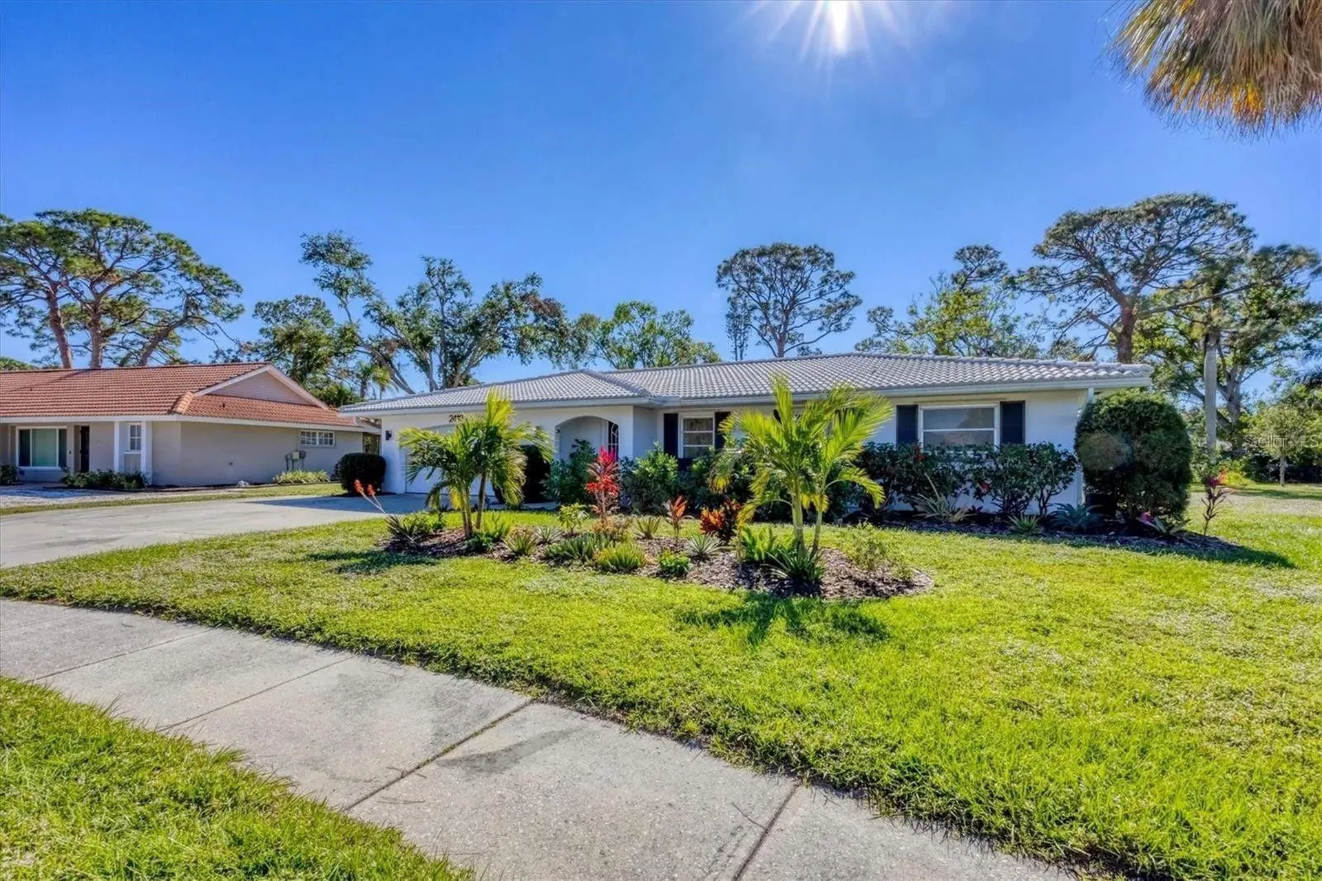 2410 Cass Street Sarasota FL 34231