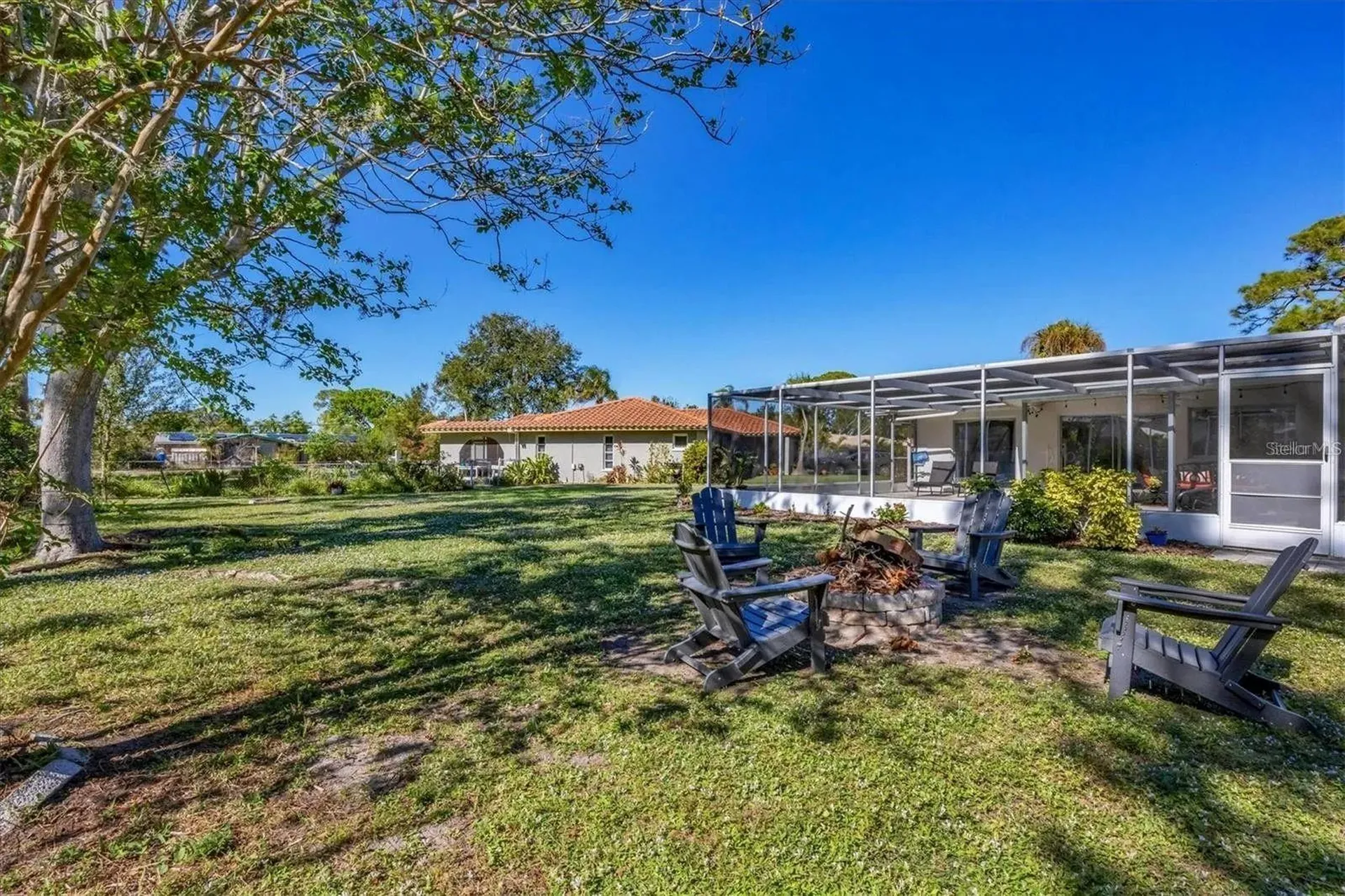 2410 Cass Street Sarasota FL 34231