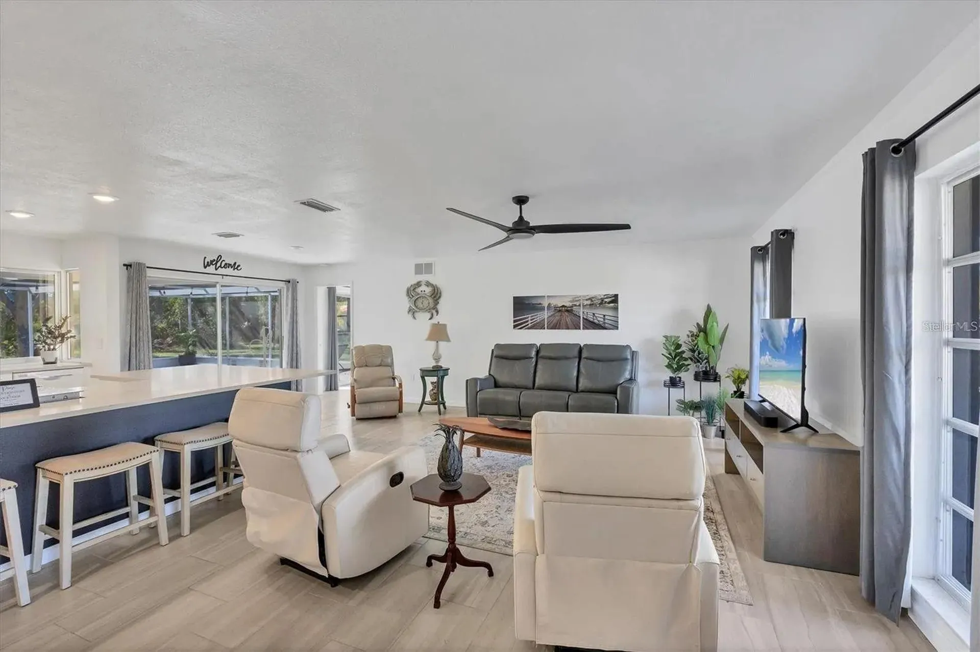 2410 Cass Street Sarasota FL 34231