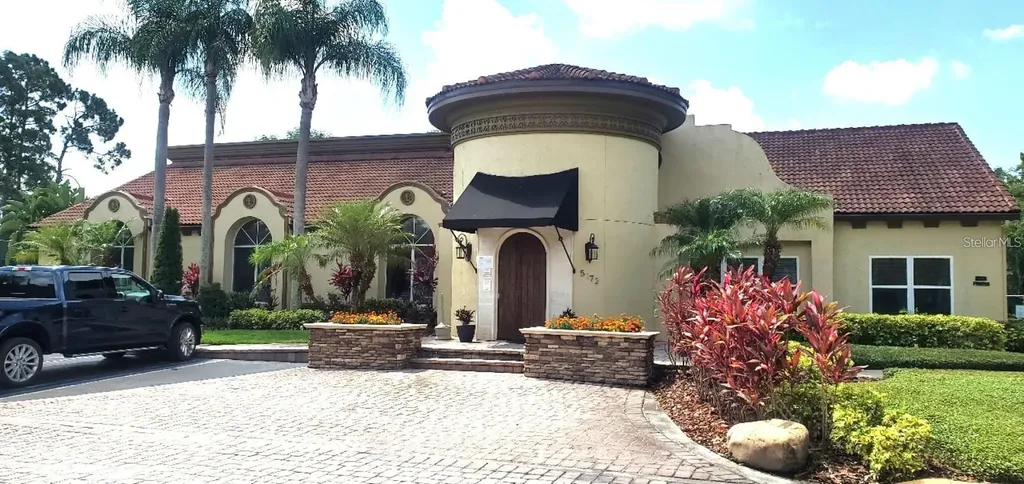 5116 Conroy Road Orlando FL 32811