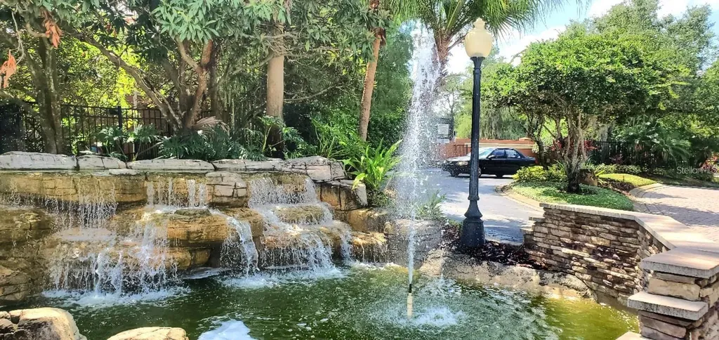 5116 Conroy Road Orlando FL 32811