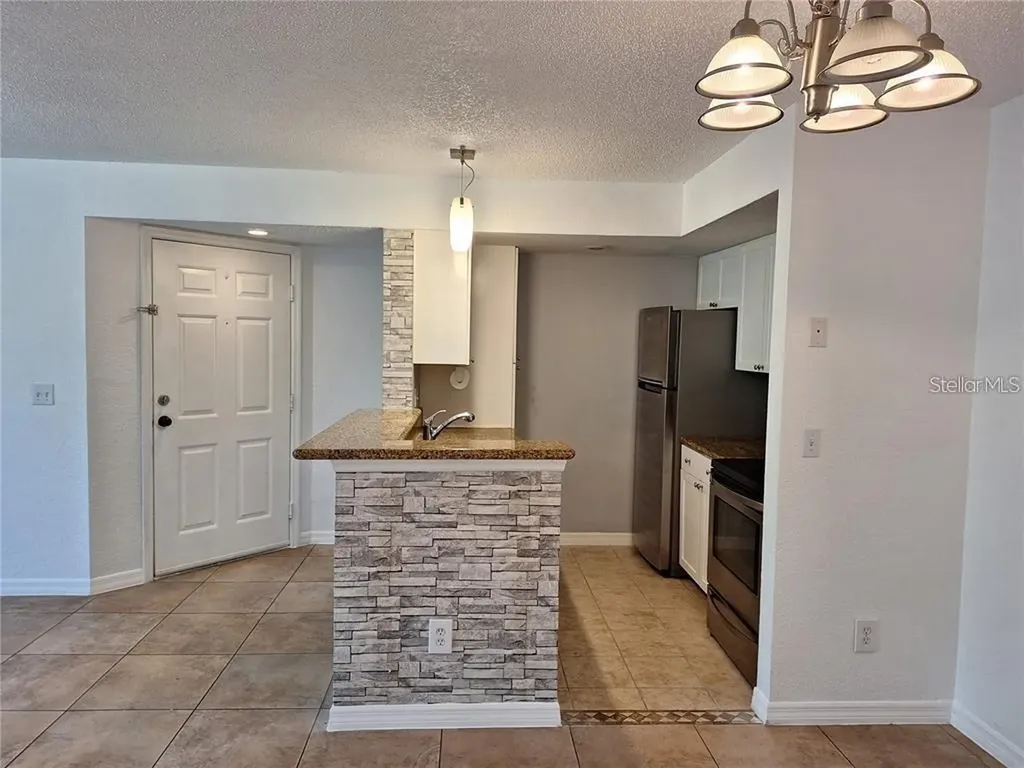 5116 Conroy Road Orlando FL 32811