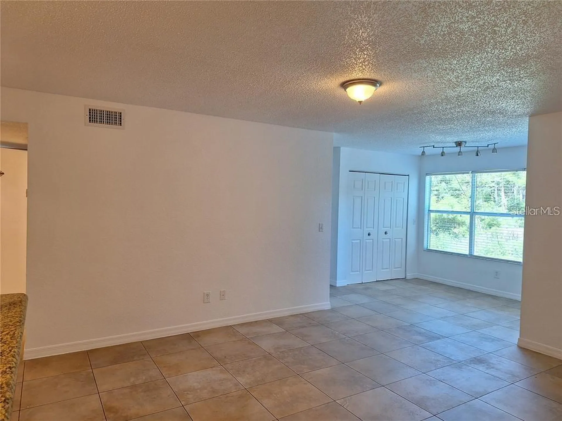 5116 Conroy Road Orlando FL 32811