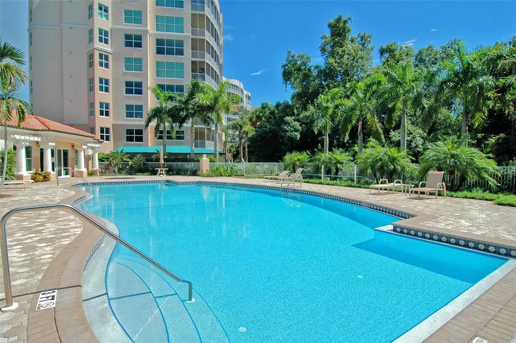 385 N Point Road Osprey FL 34229