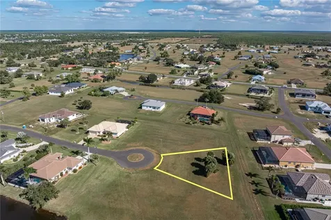 17277 Spearmint Lane Punta Gorda FL 33955