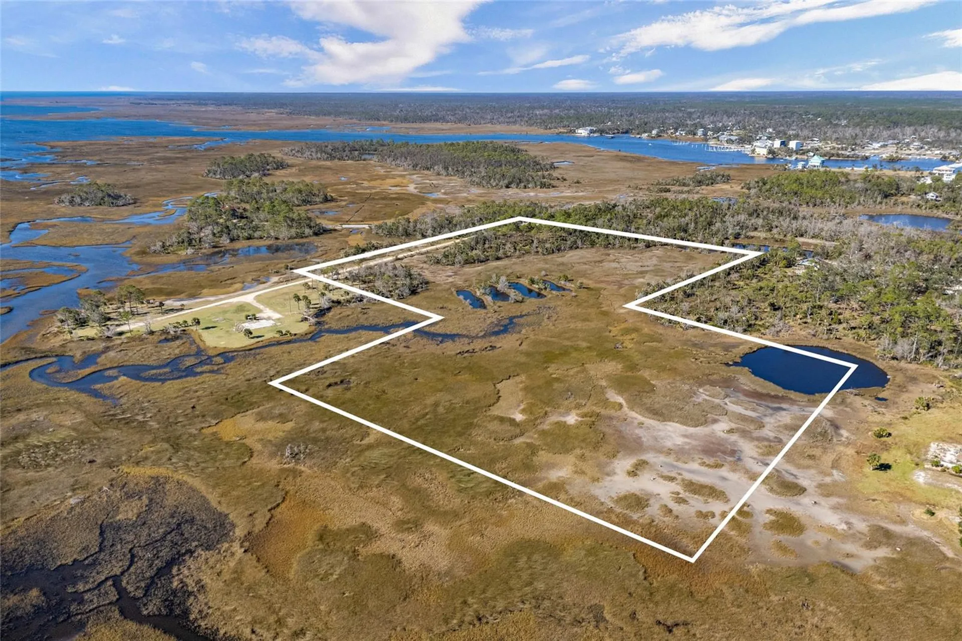 125 SW 284 Steinhatchee FL 32359
