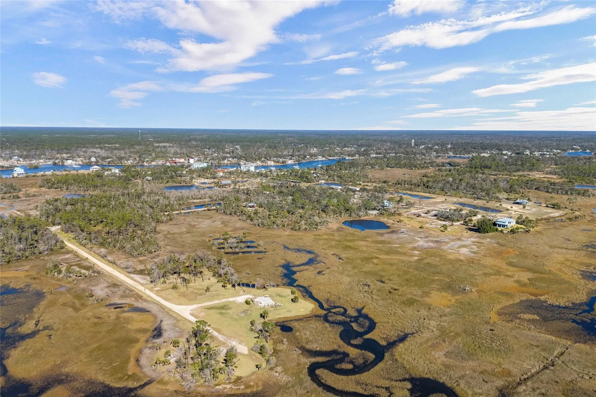 125 SW 284 Steinhatchee FL 32359